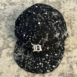 New Era Detroit Tigers Splatter 9FIFTY Snapback Hat in black.
